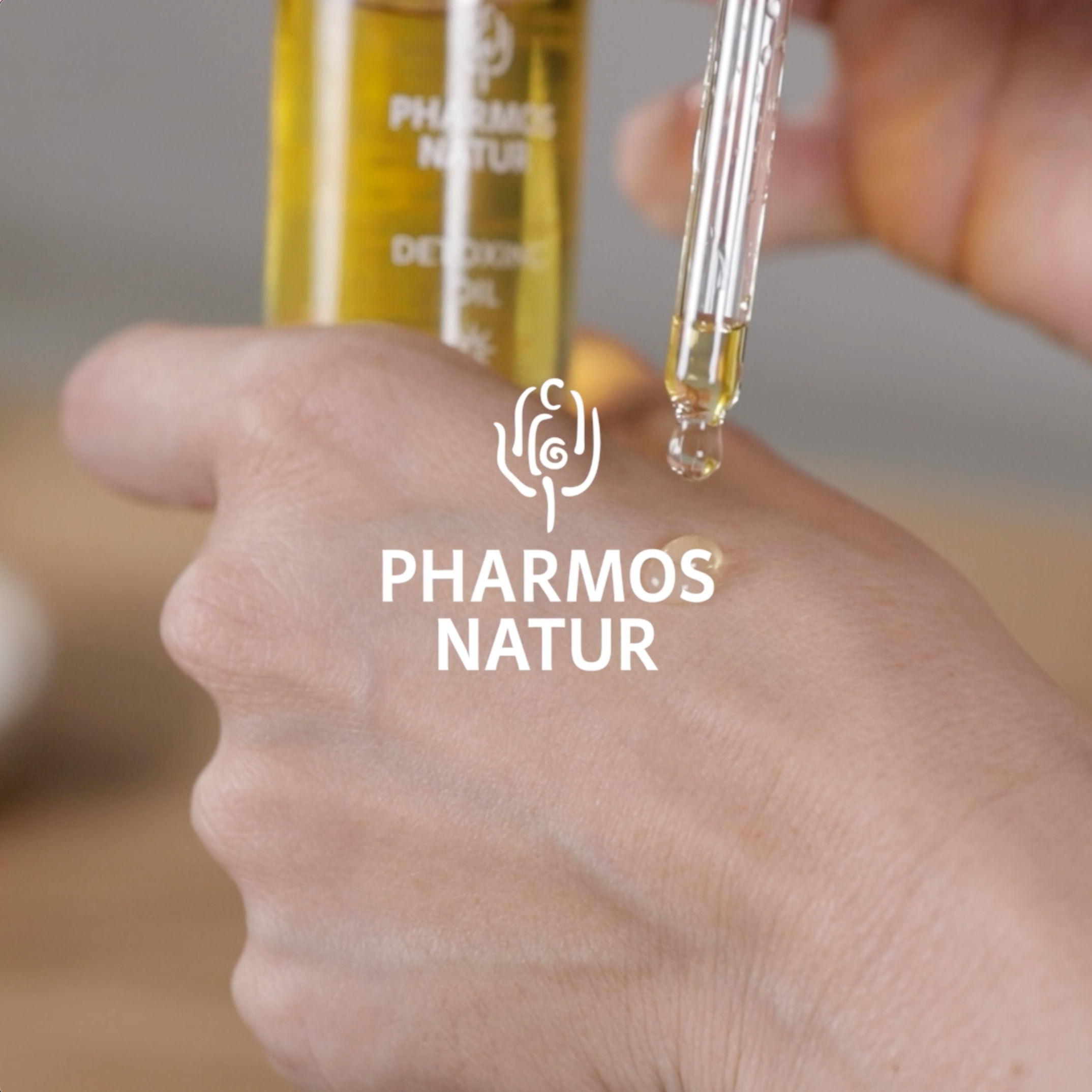 Eklärvideo zu Detoxing Oil durch Cathrin Lorenscheit Schulungsleitung bei Pharmos Natur