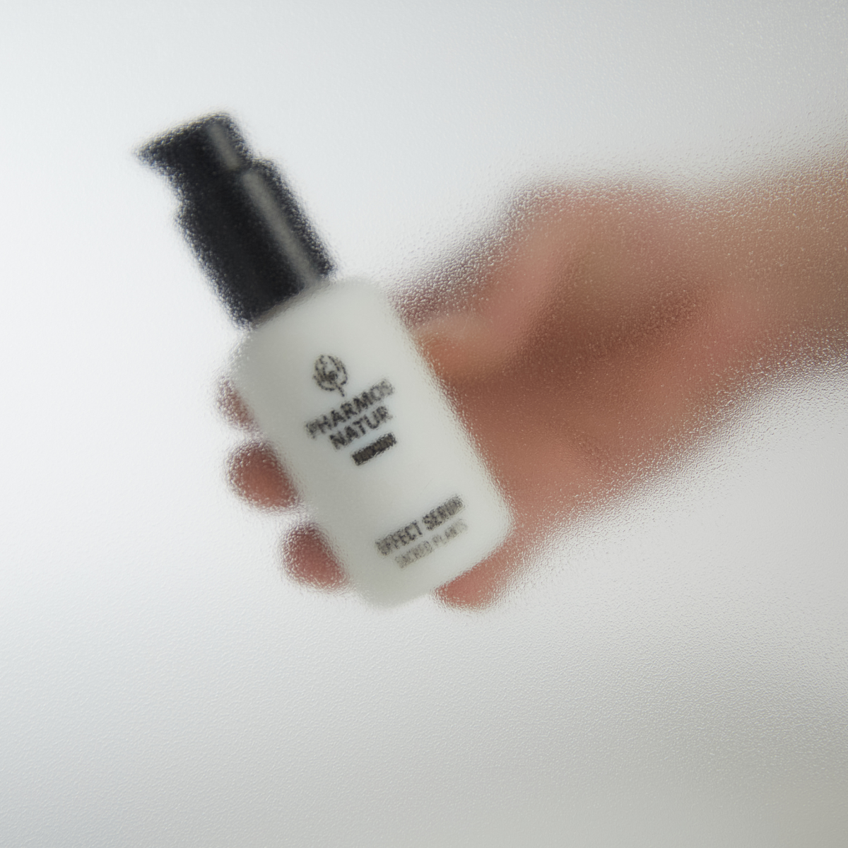 Nature of Men Effect Serum für die tägliche Gesichtspflege, mehr Spannkraft und ein frisches Hautgefühl