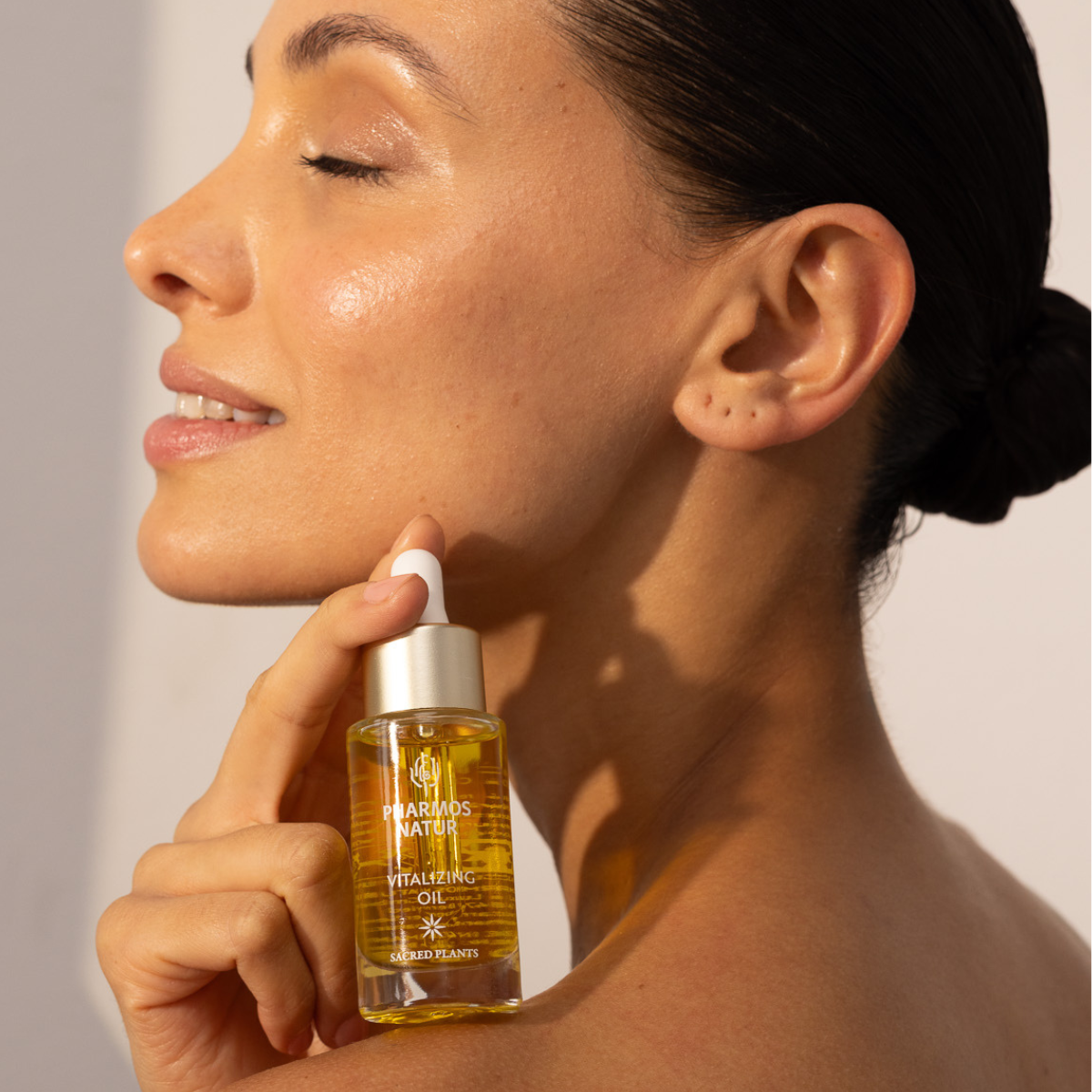 Vitalizing Oil Gesichtsöl mit Schwarzem Sesam Ursamenöl und belebendem Duft