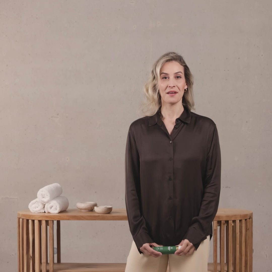 Erklärvideo zu Care Balm durch Bernadette Dalio international Trainer bei Pharmos Natur