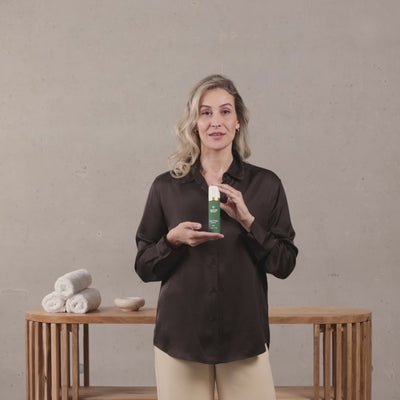 Erklärvideo Moisturizing Cream durch Bernadette Dalio international Trainer Pharmos Natur Academy
