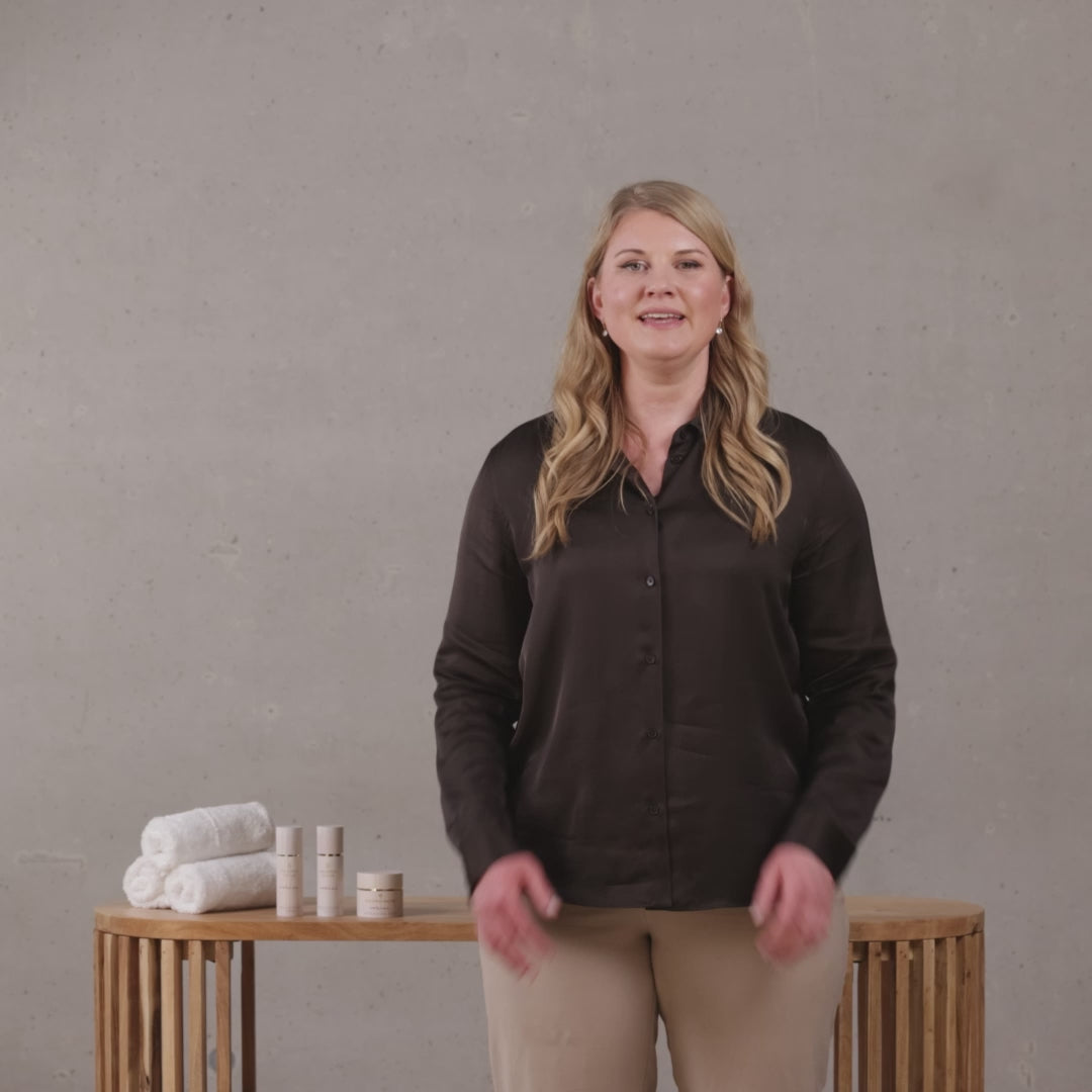 Erklärvideo zur Rohini Serie - Adaptogene Pflanzenwirkstoffe für anspruchsvolle Haut -Ganzheitliche Hautpflegeserie mit Reishi, Centella Asiatica, Jiaogulan und Bio Aloe Vera für Regeneration, Feuchtigkeit und Ausstrahlung.